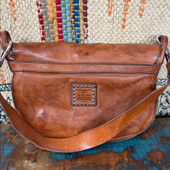 Campomaggi “Siena Pochette Bag” in studded embossed cognac leather. New with tag - Picture 6 of 11
